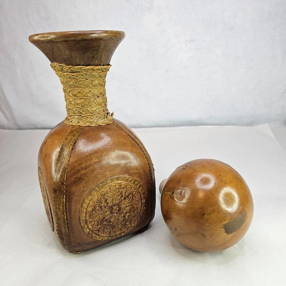 Vintage Brown Leather Decanter Bottle w/ Ball Stopper Rustic Neck Made in‎ Italy